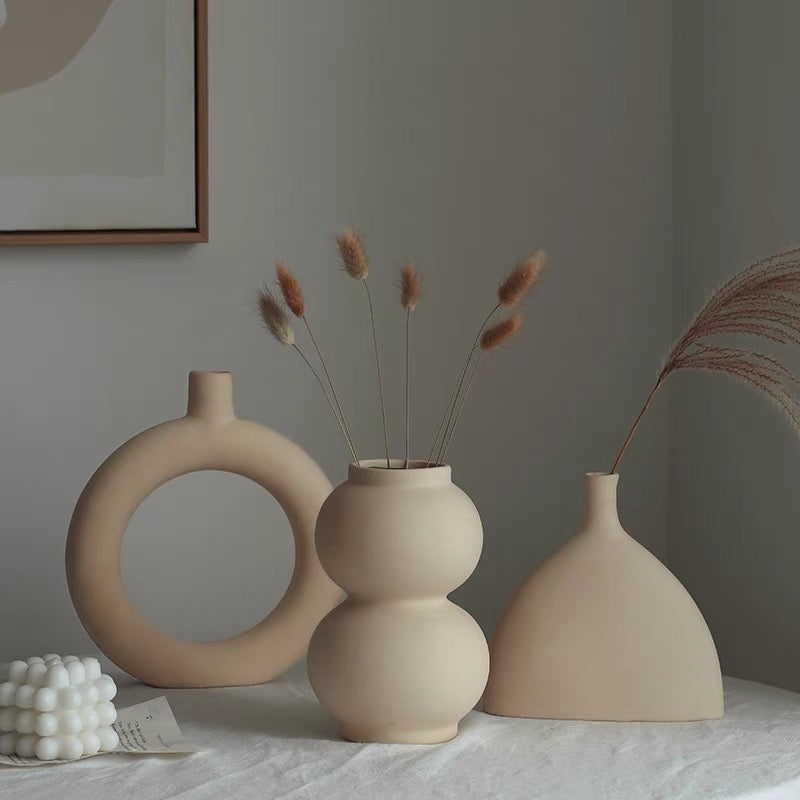 陶器花瓶 　シンプル 　セラミック花瓶　 北欧スタイル　 装飾 　リビングルーム　 つや消し陶器 　かびん 　フラワーベース　 花器 　おしゃれ 　 インテリア
