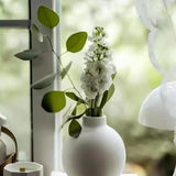 陶器花瓶　丸　ランド　インテリア　装飾物　高級感　かびん　花飾る　